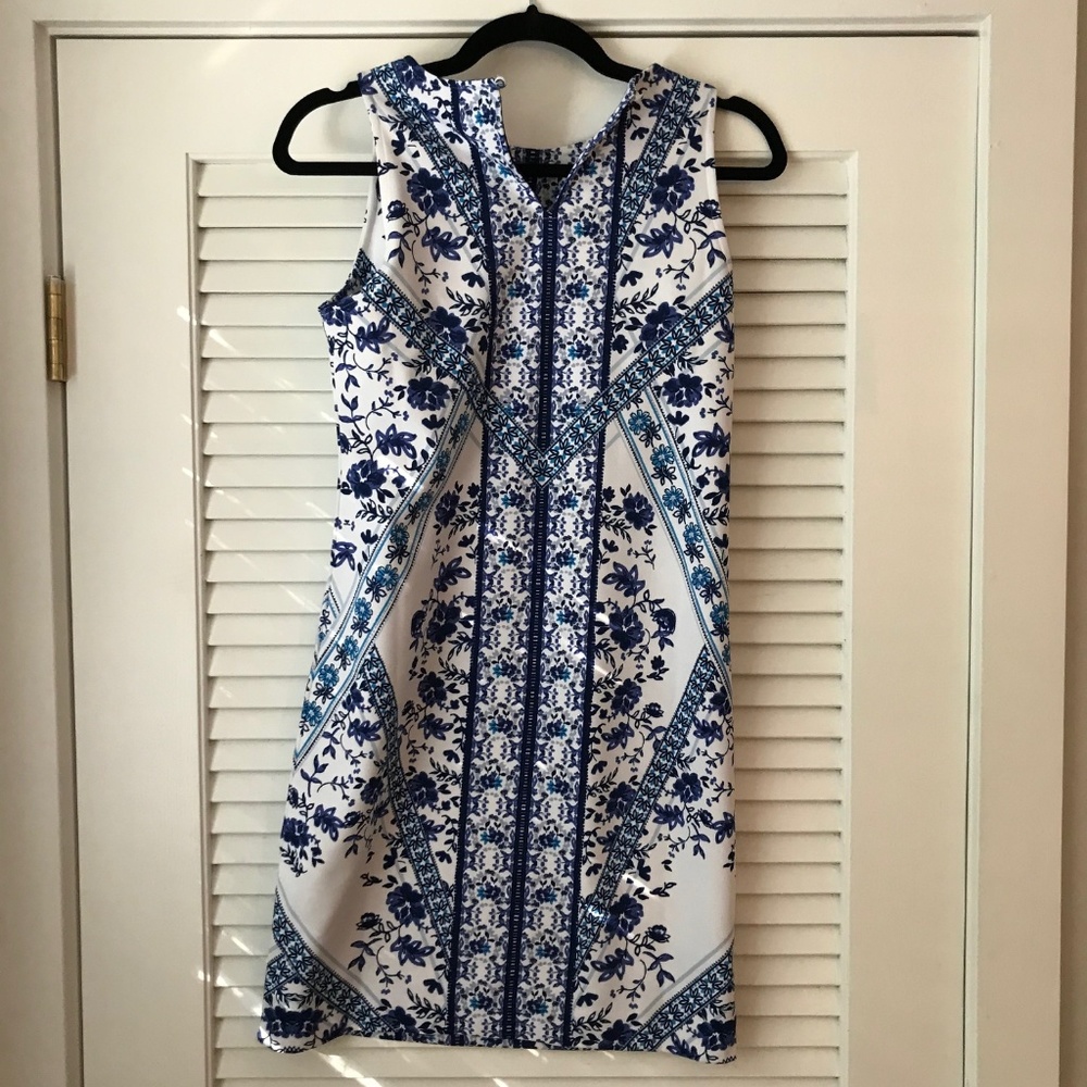 Women's Banana Republic summer work dress, size 2